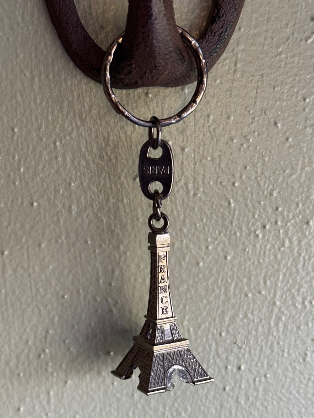 New Eiffel Tower-Paris Key Chain-Metal-Silver Toned